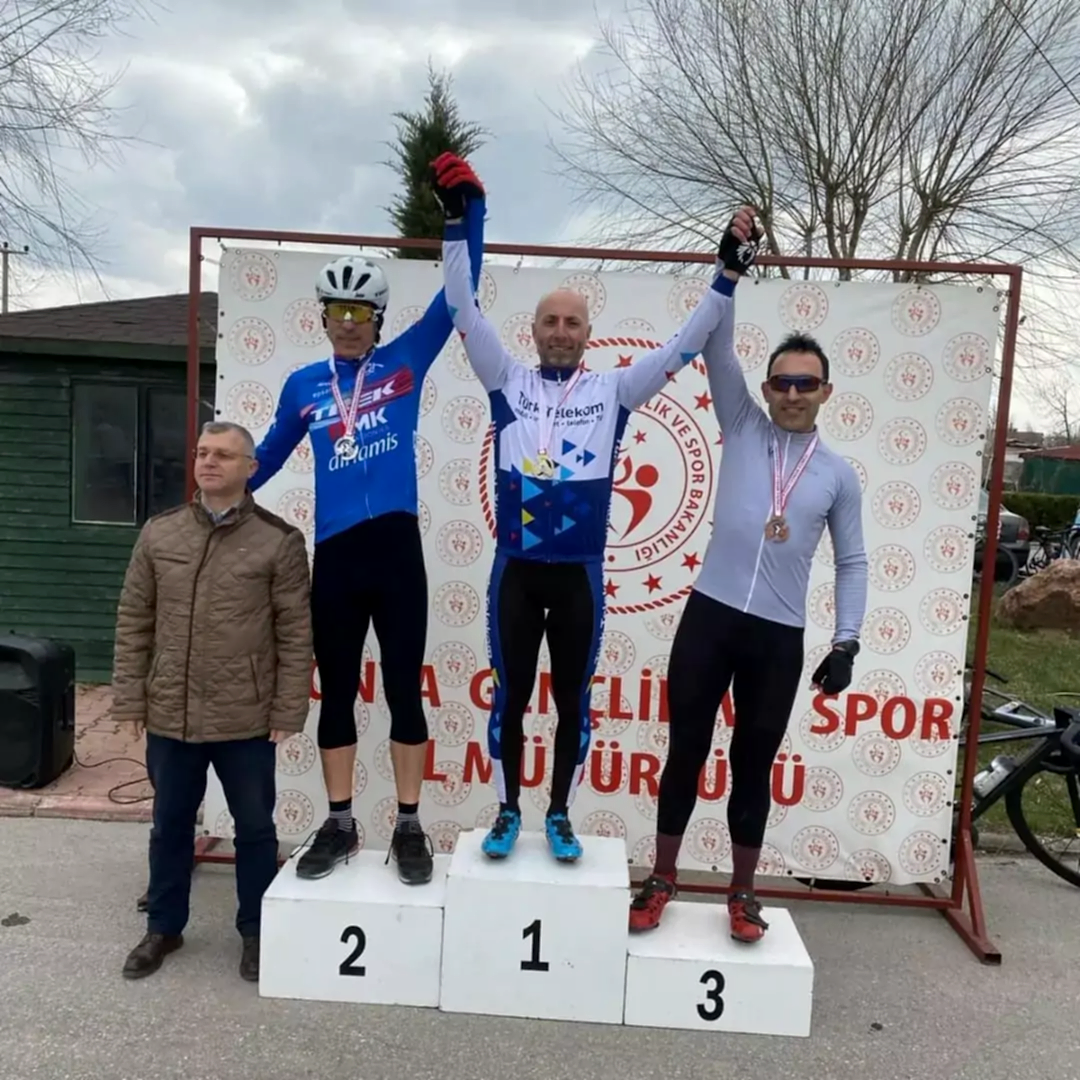 Türkiye Bisiklet Kupasında Altın Madalya gorseli