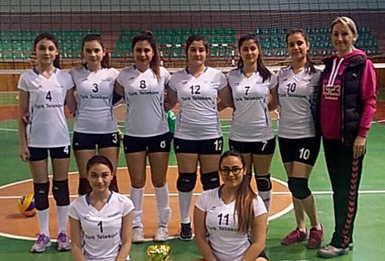 Kulüpler arası Yıldız ve Küçük Kızlar Voleybol Turnuvası gorseli