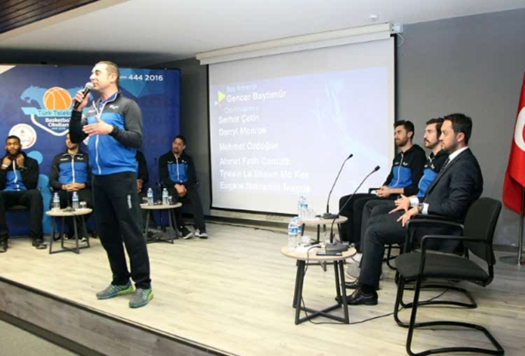 Türk Telekom Basketbol Takımı Arte Koleji'nde ... gorseli