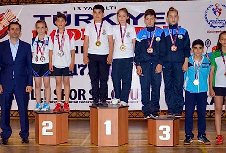 13 Yaş Altı Türkiye Badminton Şampiyonası gorseli