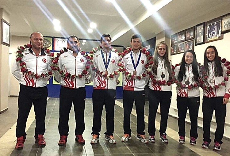 Dünya Gençler Liselerarası Badminton Şampiyonası.. gorseli